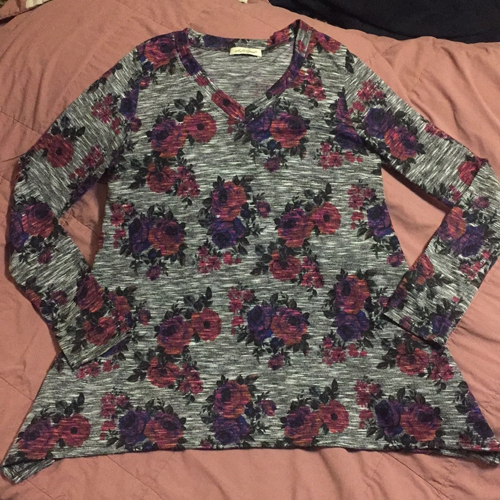 EUC floral long sleeve top Sz large